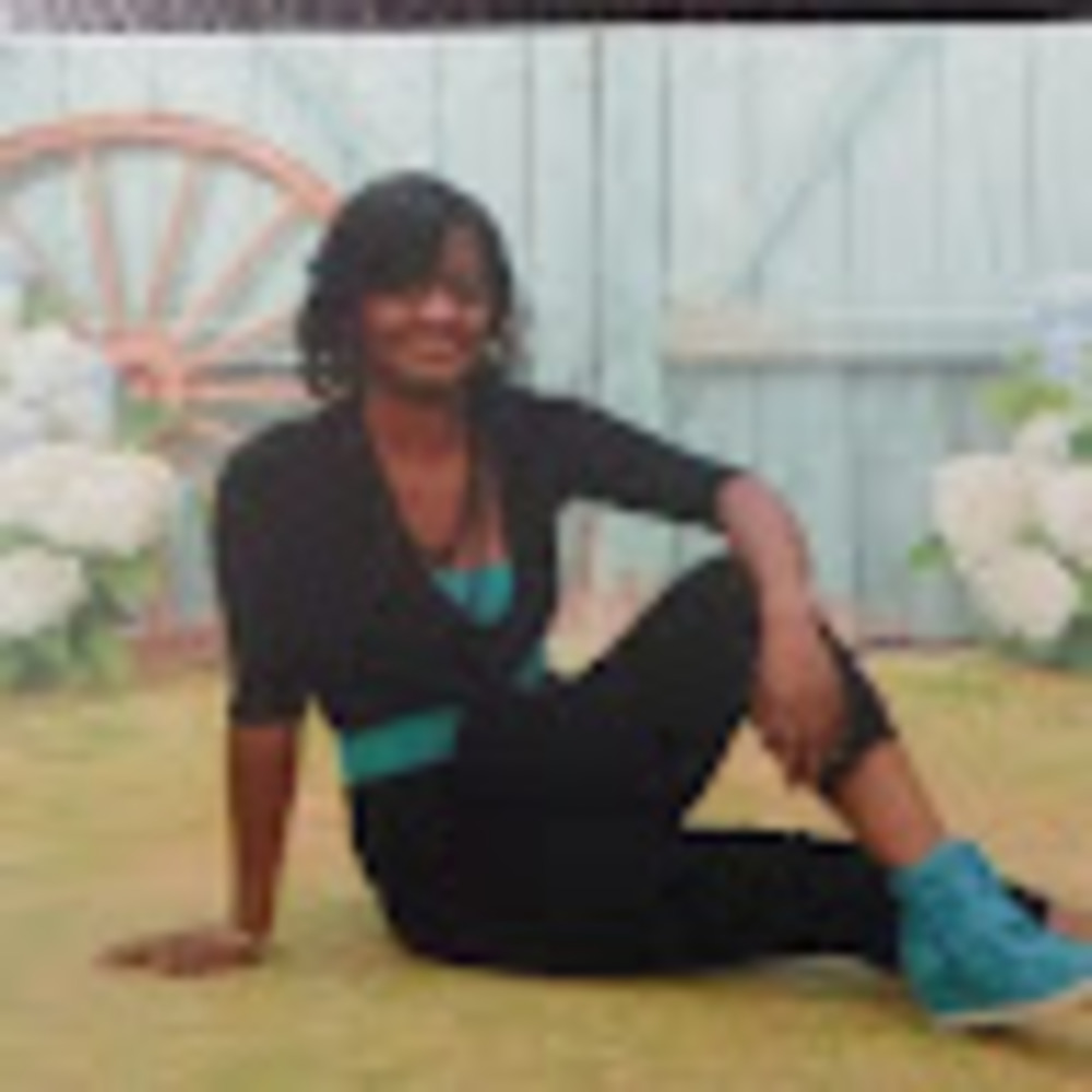 Meet your Posher, Imani